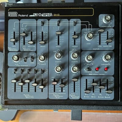 Roland SH-3 1974-1975 - Black
