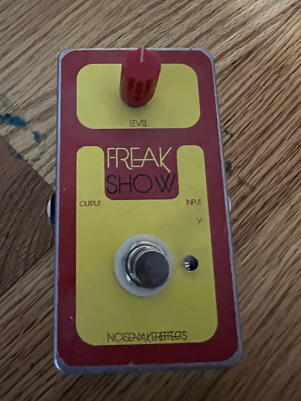 Noisemaker Effects Freak Show Fuzz Reverb
