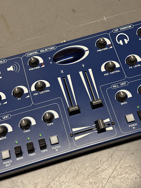 DJ機材 IO KandyTown- Mood Blue ADVISORY TO DJ機材 IO KandyTown- Mood Blue ADVISORY TO WENOD RECORDS : IO from