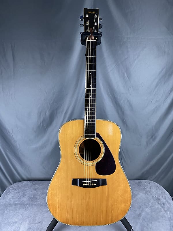 満点の Yamaha Reverb | 1977 FG-201 ギター