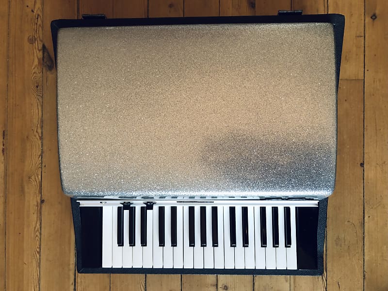 Fender Rhodes Piano Bass ✦ 1972 ✦ Buz Watson Silver Sparkle