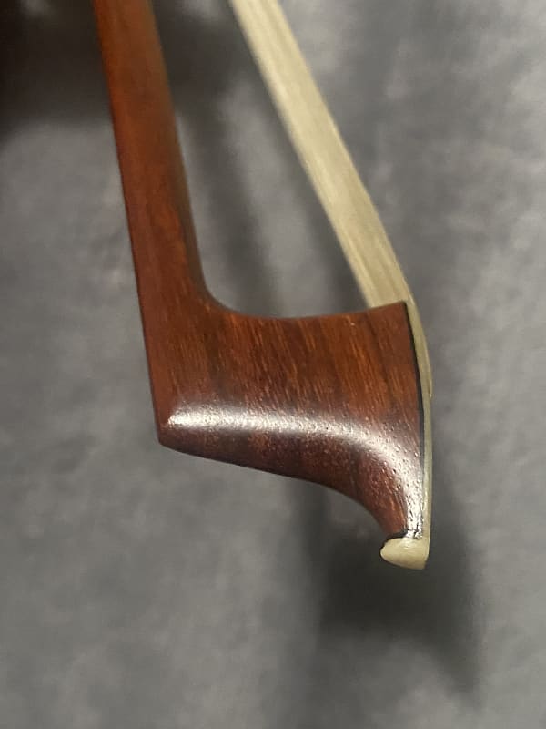 Vintage W.R. Schuster 4/4 Violin bow