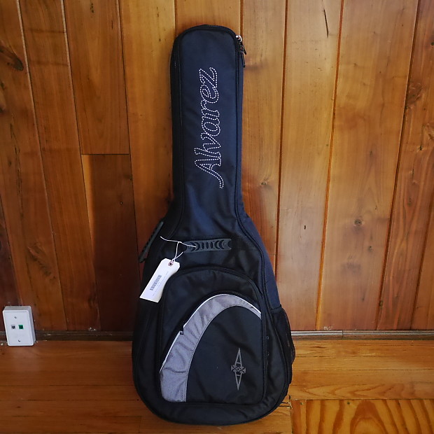 Alvarez deals gig bag