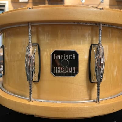 Gretsch New Classic Maple Snare 5.5x14 Gold Sparkle w/ Puresound