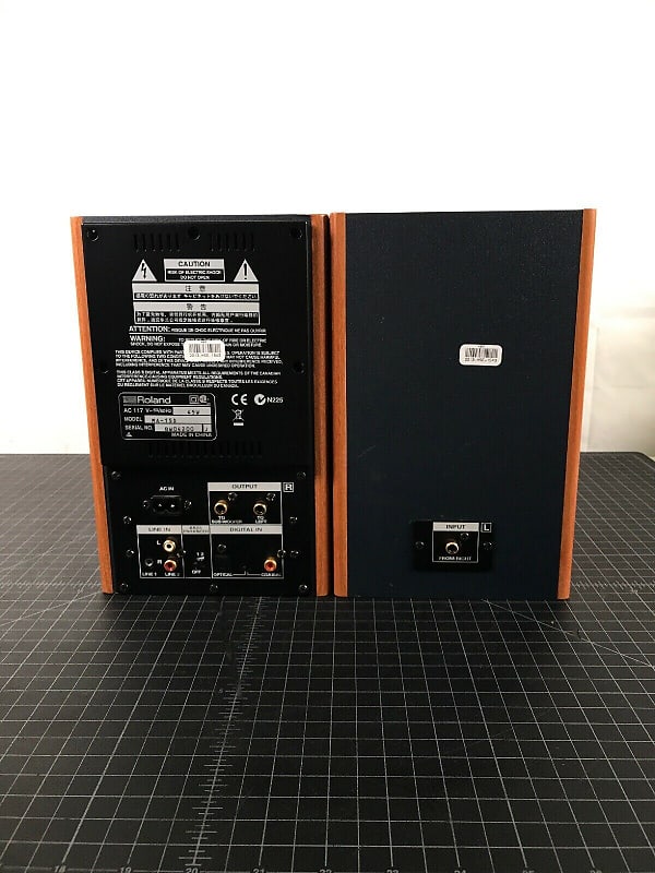 Roland Ma15d Edirol MA-15D Digital Stereo Micro Monitor Pair