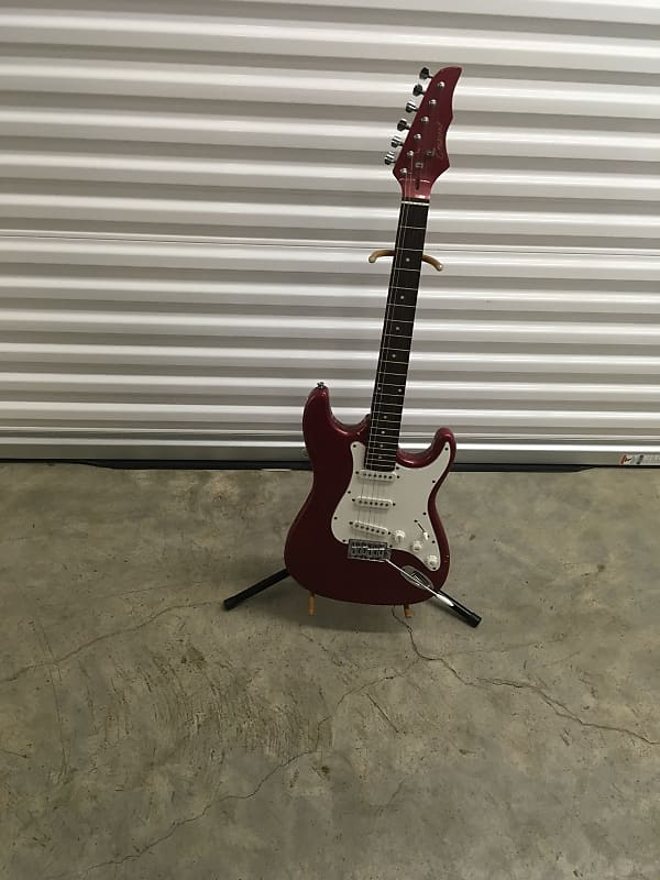 Crescent Electric guitar Reverb