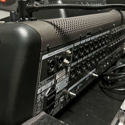 Behringer X32 Console with touring case image 4