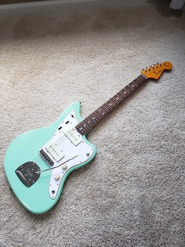 Fender Classic Series 60s Jazzmaster Lacquer Surf Green