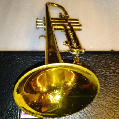 KING Cleveland 600 Trumpet B♭ King Cleveland 600 Trumpet with case & MP, USA, Fair