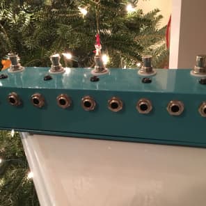 Custom 4 Channel Bypass Switch W/ Master Mute and Tuner Out Blue image 3