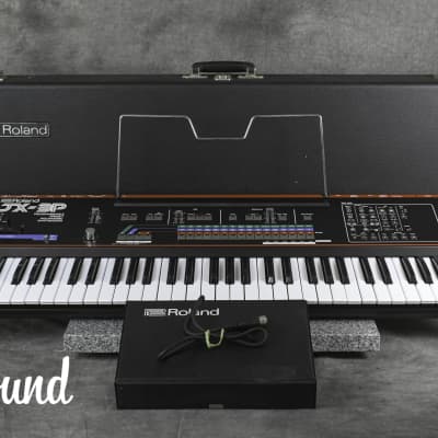 Roland JX-3P Analog Polyphonic Synthesizer w/ PG200 in Very Good Condition.