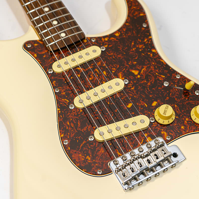2017 Fender Stratocaster Traditional 60s C60ST - Guitar 2017 Fender Stratocaster Traditional 60s C60ST - Guitar