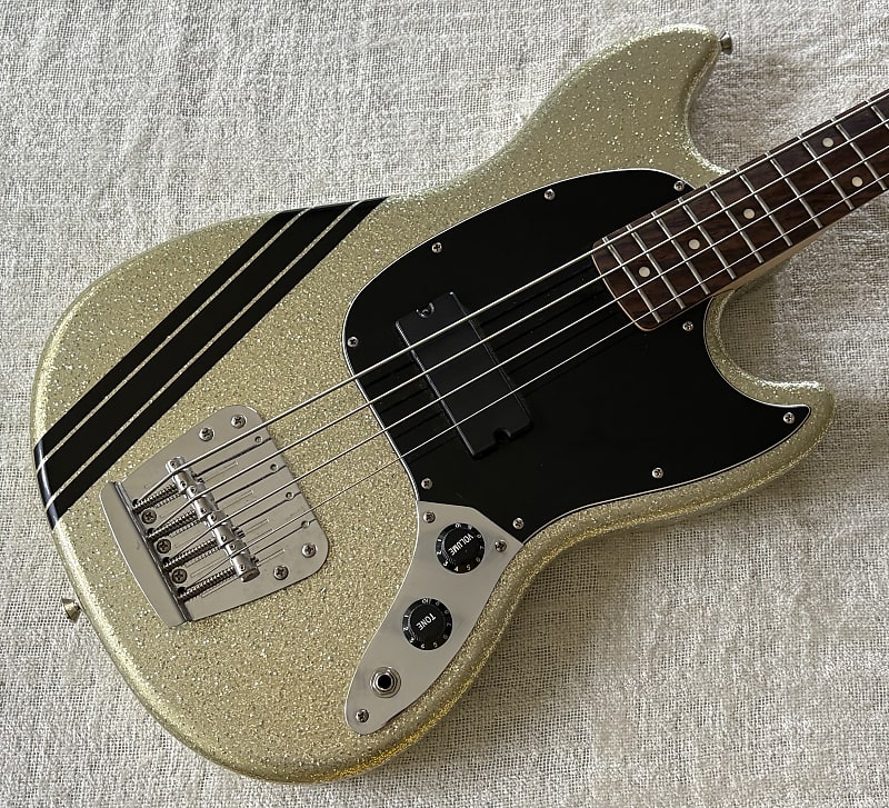 ベース squier mustang bass mikey way signature Used Squier Mikey Way Signature Mustang Silver Sparkle
