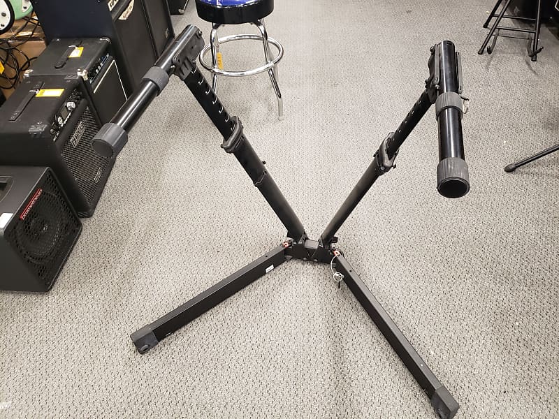 Ultimate Support Keyboard V-Stand Pro Portable Stand VS-88B Ultimate Support Keyboard V-Stand Pro Portable Stand VS-88B