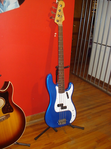 Fender P-Bass 1966 Lake Placid Blue image 1