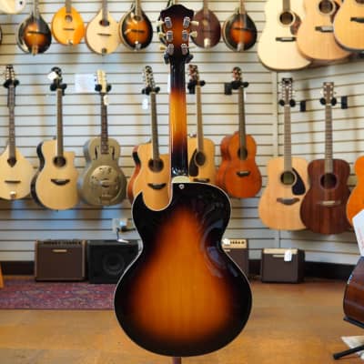 Eastman AR372CE-SB Archtop Electric Guitar Sunburst w/Kent Armstrong Pickups, Hard Case image 6
