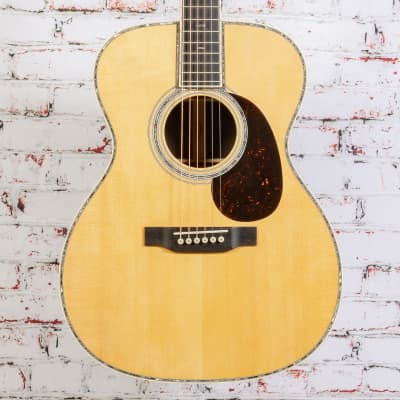 Martin - 000-42 - Standard Auditorium Acoustic Guitar - Antique Natural - x7936 for sale