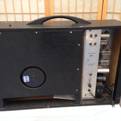 Silvertone TV Model 1473 25-Watt 1x15 Bass Guitar Amplifier image 4