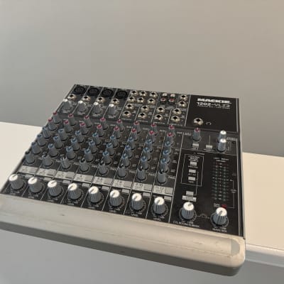 1202-VLZ3 12-Channel Mic / Line Mixer | Reverb