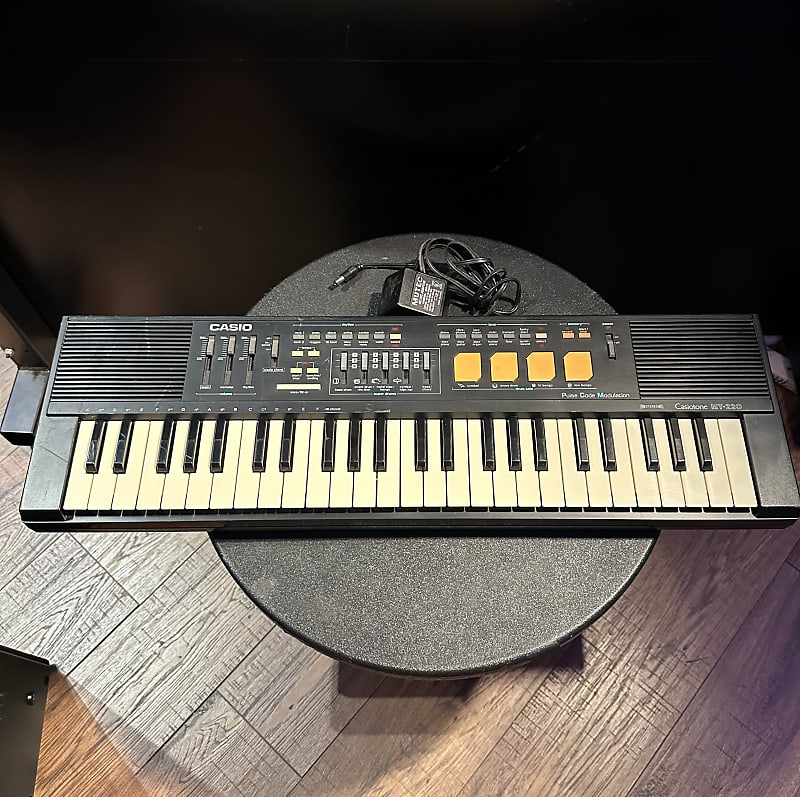 Casio Casiotone MT-220 Keyboard | Reverb