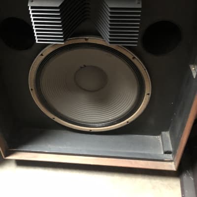 Jbl speakers L200 image 7