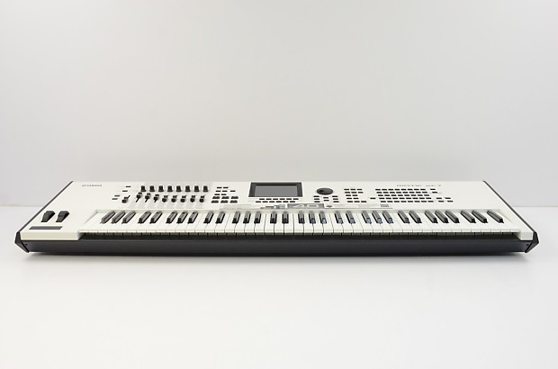 Yamaha MOTIF XF7 76-Key Music Workstation Special Edition