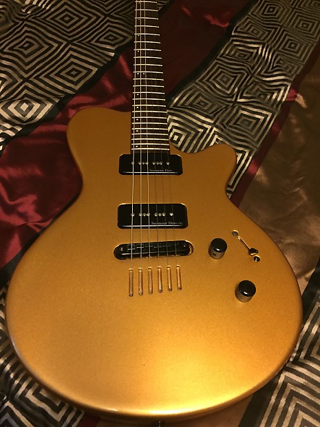Godin lg shop p90 price