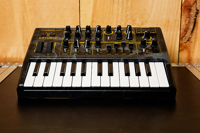 Arturia MicroBrute Creation 25-Key Synthesizer 2018 - 2020 - Black