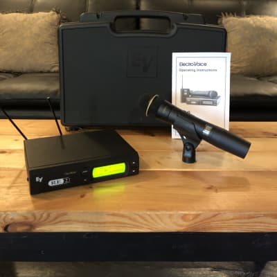 Electro Voice RE2 410 Wireless System with RE410 Handheld