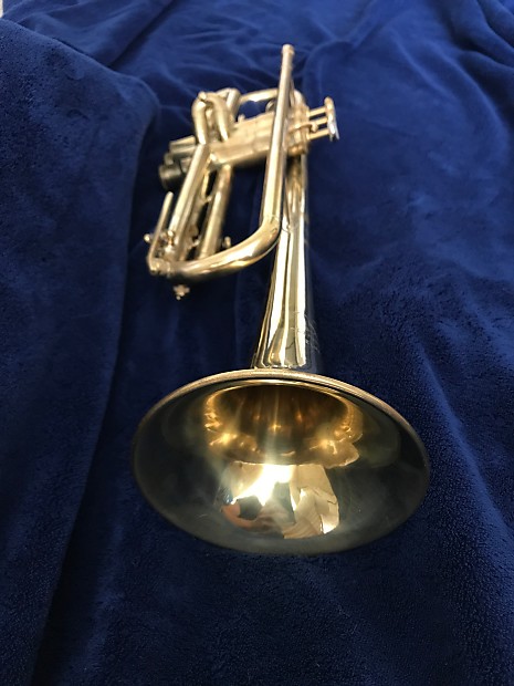 Martin Committee Trumpet 1954 Brass Excellent! | Reverb Martin Committee Trumpet 1954 Brass Excellent! | Reverb