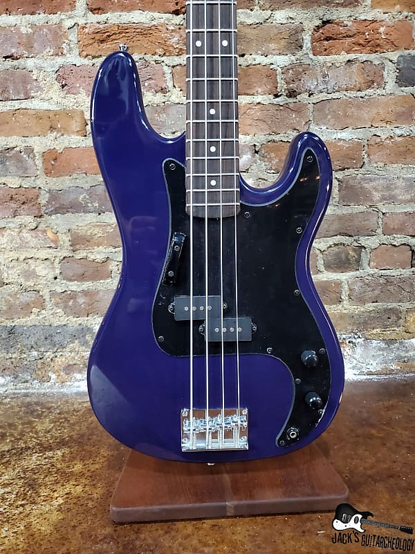 Samick Silvertone SSLB-11 Electric Bass Guitar (2010s, Midnight Blue)