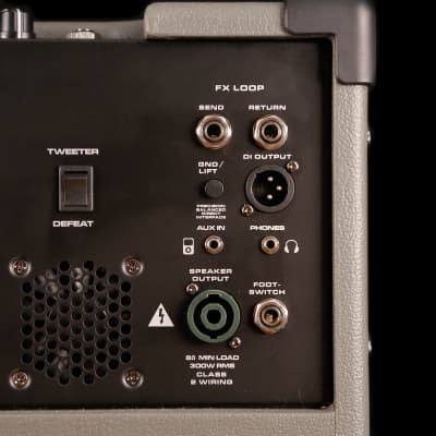 Peavey MAX 250 250-watt 1x15'' Bass Combo Amp image 6
