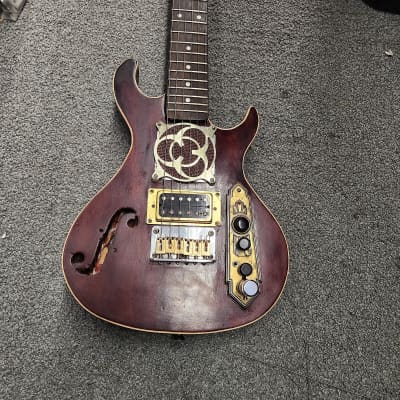 Postal 24" scale electric guitar with built in speaker image 2