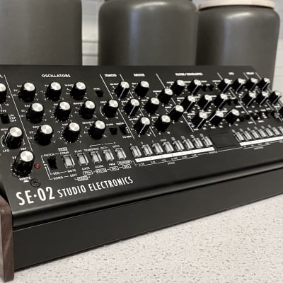 Roland SE-02 Boutique Series Synthesizer Module | Reverb