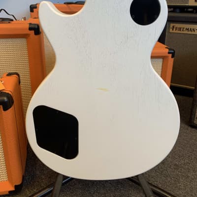Gibson Les Paul Special Tribute Humbucker 2022 - Present - Worn White w/ Gibson GigBag image 6