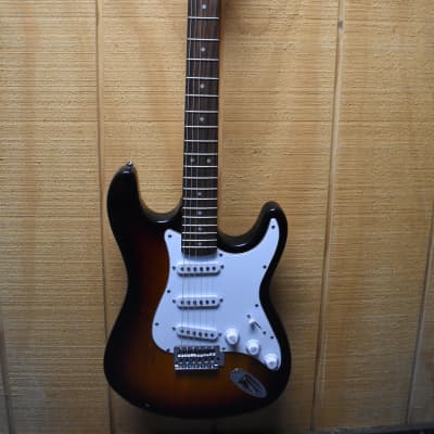 New York Pro Stratocaster Guitar - Sunburst for sale