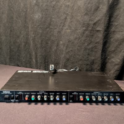 Buy used Yamaha GC2020B  2 Channel Stereo Compressor / Limiter Dynamic Processor Rackmount 80's