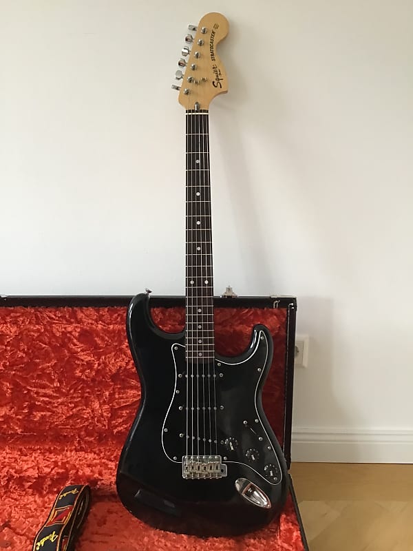 Squier by Fender SQ Series Stratocaster Black MIJ Japan 1983 Squier by Fender SQ Series Stratocaster Black MIJ Japan 1983