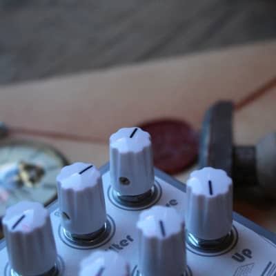 EarthQuaker Devices "Bit Commander Guitar Synthesizer V2" image 2