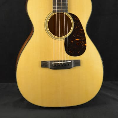 Martin 0-18 Natural image 1