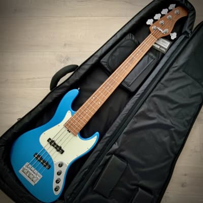 Sadowsky MetroExpress 21-Fret Vintage JJ 5-String Bass, Ice Blue Metallic High Polish, Morado Fretboard (2023 Updated Model) image 9