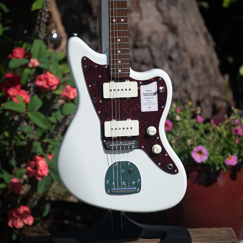 2022 Fender Traditional '60s Jazzmaster - Olympic White - Made In Japan -  Super Sweet!