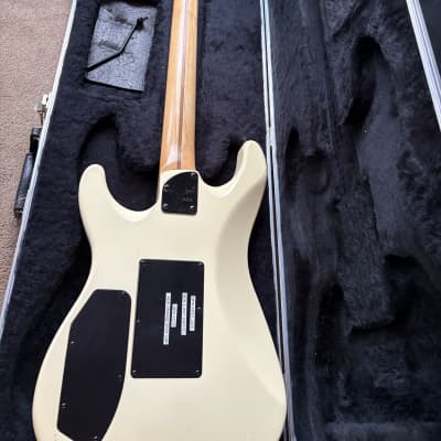 Fender HM Strat 125-1100 Early 90s - Bright White image 5