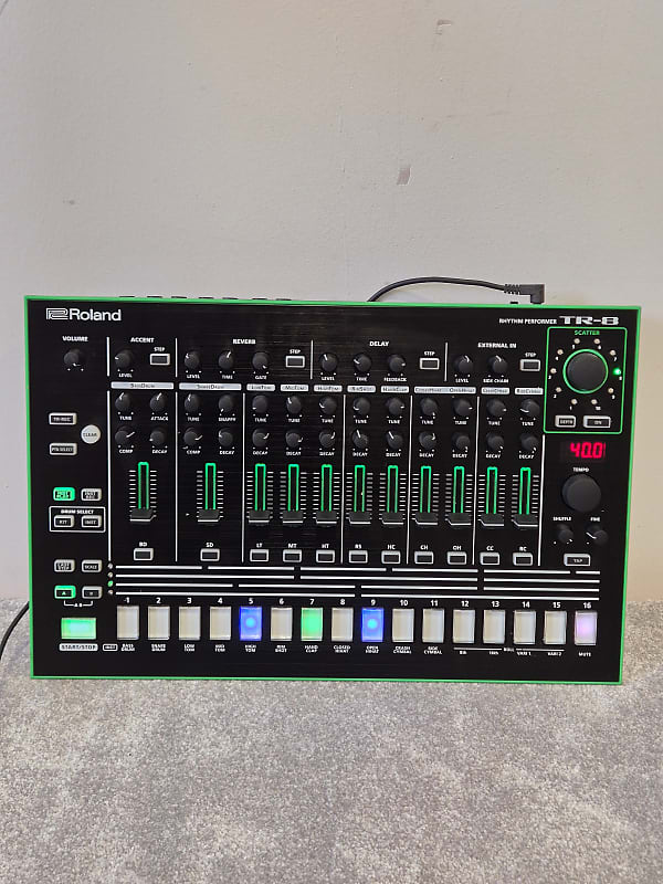 パーカッション・打楽器 AIRA series TR-8S Roland AIRA TR-8 Rhythm Performer - Attack Magazine