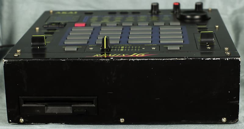 Akai Remix 16 Sampler DJ Mixer in one! MAX RAM and Video