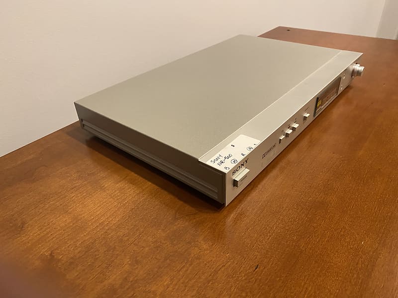 アンプ SONY NOISE REDUCTION PROCESSOR NR-500 Sony NR-500 Noise Reduction Processor (2 available!) | Reverb