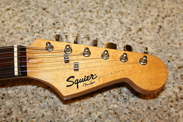 Fender Squier Stratocaster Electric Guitar Cream yellow +
