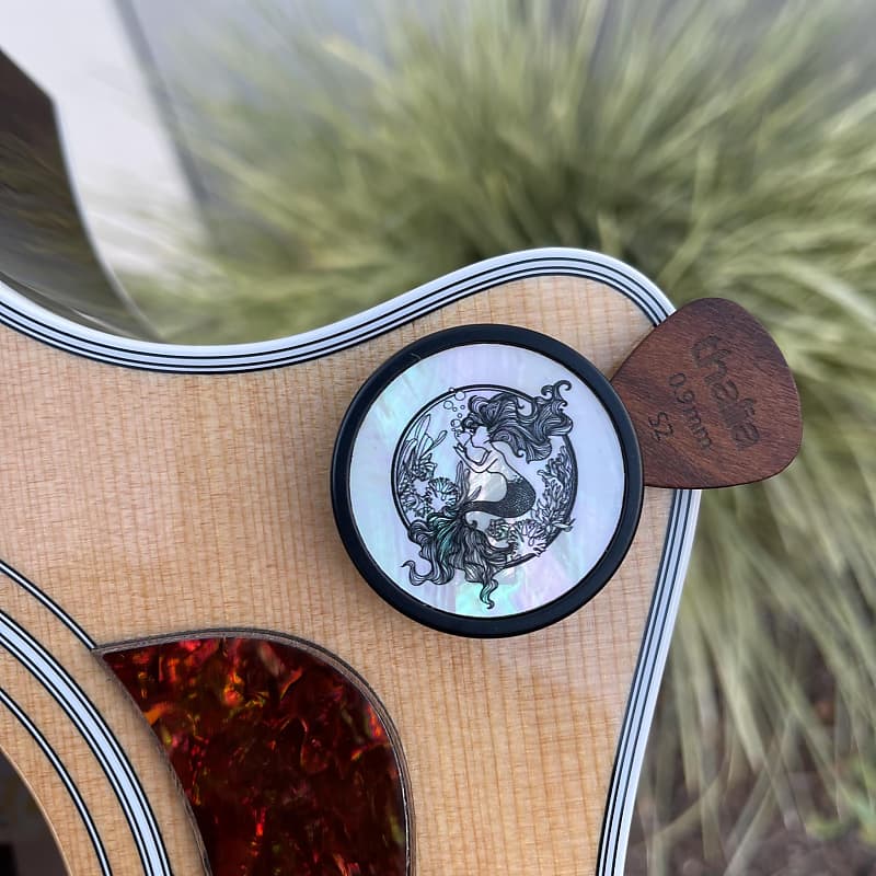 Mermaid Pick Puck by Thalia - GuitarSafe™ Technology (NO Adhesive