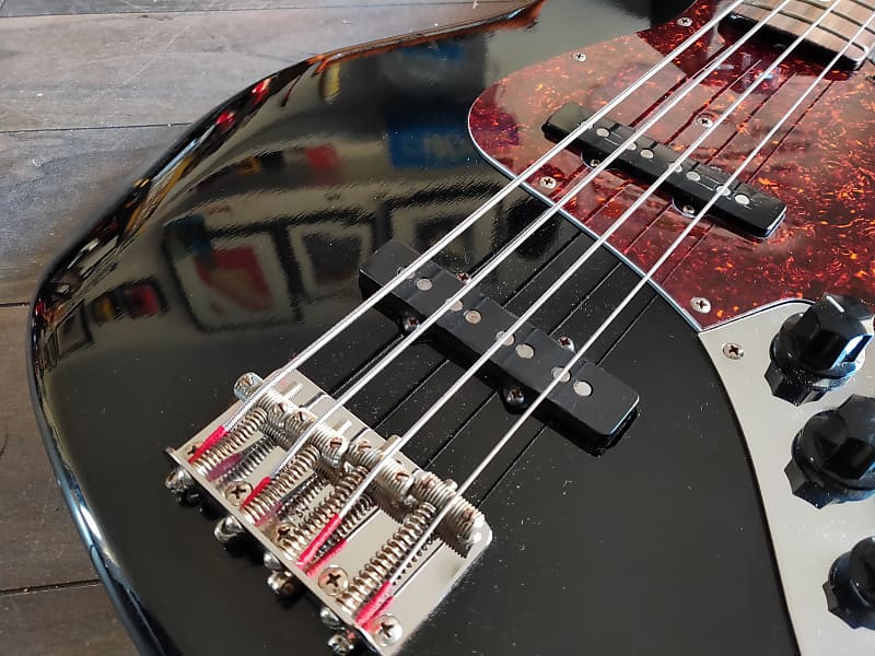 1981 Yamaha Japan JB500R Jazz Bass MIJ (Black)