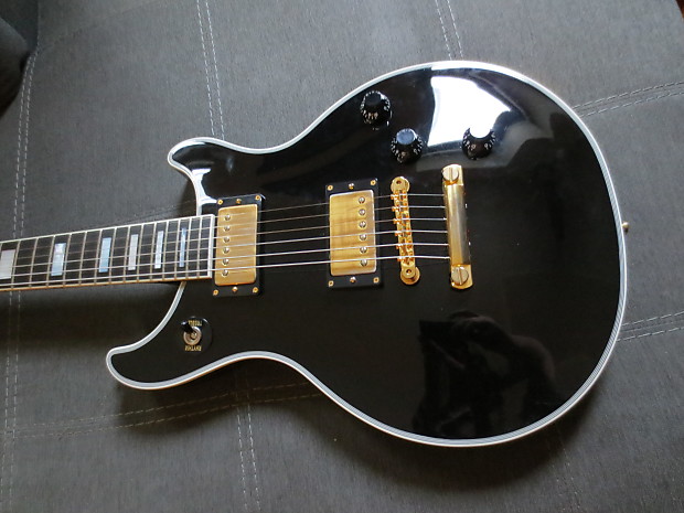 Gibson Custom Shop Tak Matsumoto Signature Doublecut Les